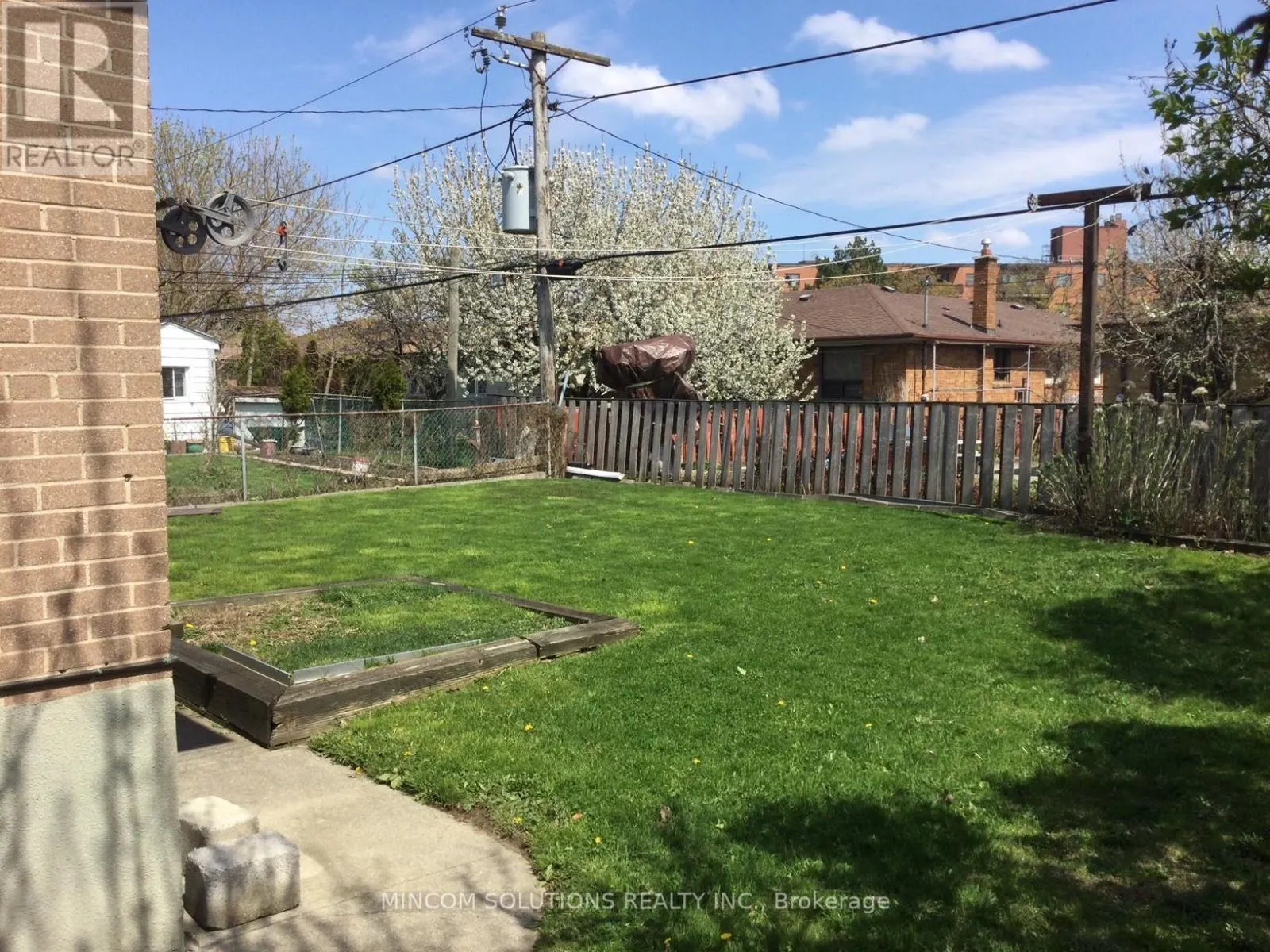 167 KINGSVIEW BOULEVARD