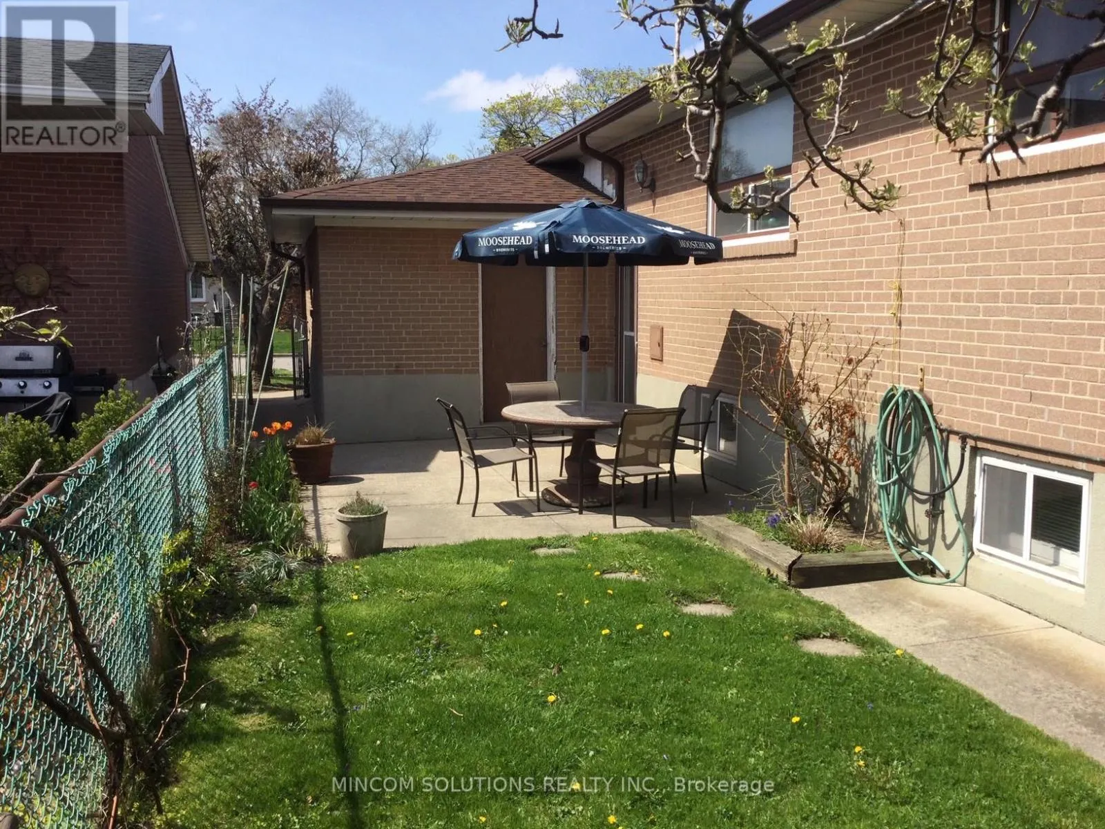 167 KINGSVIEW BOULEVARD