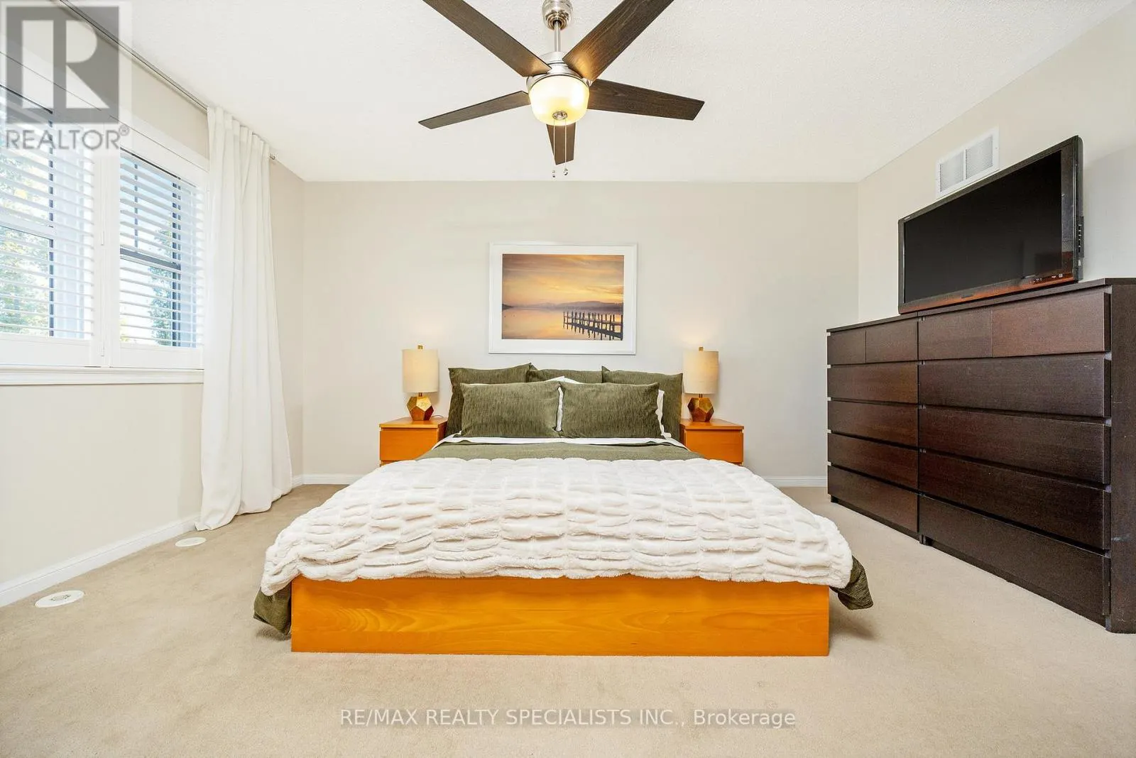 855 FOWLES COURT