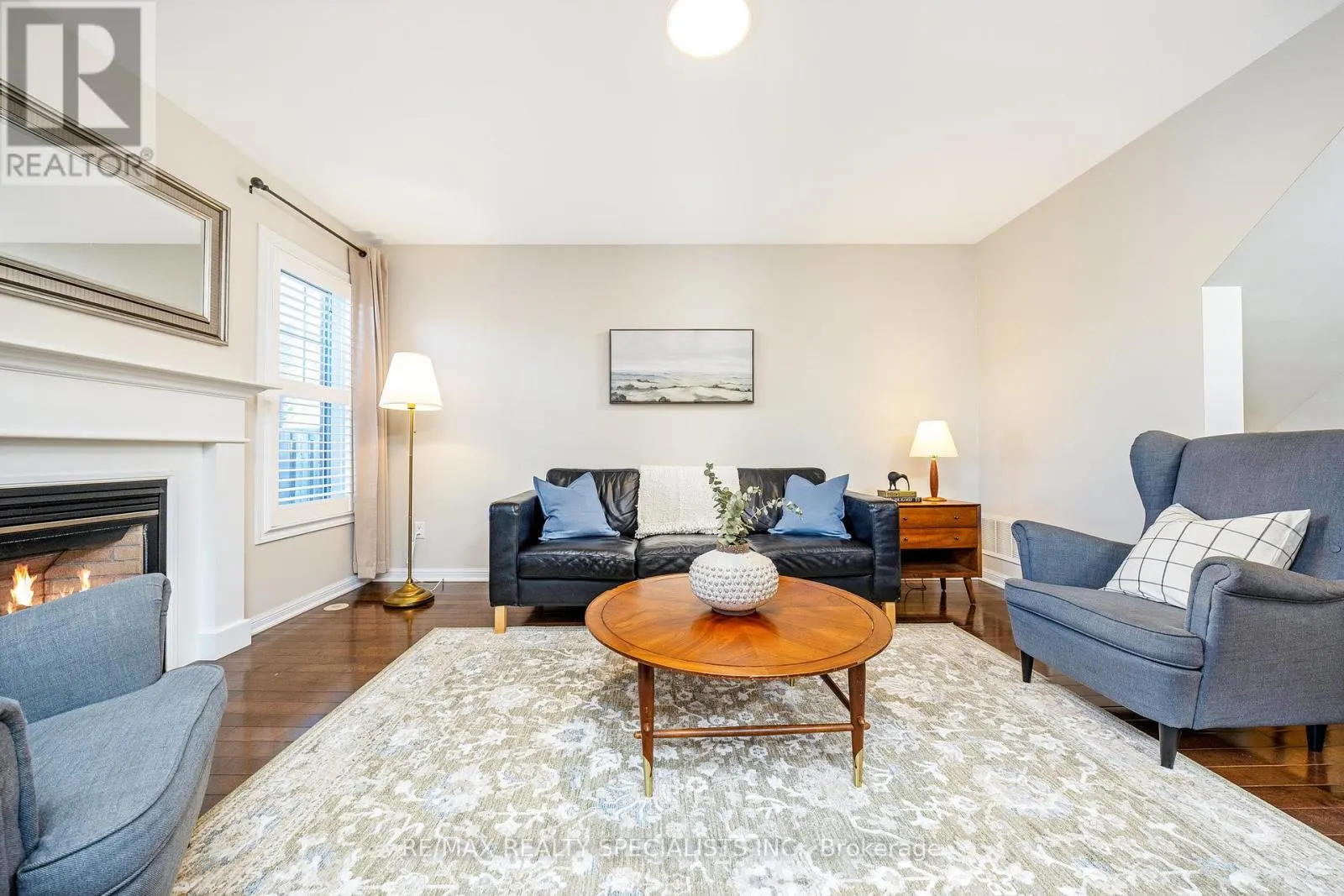 855 FOWLES COURT