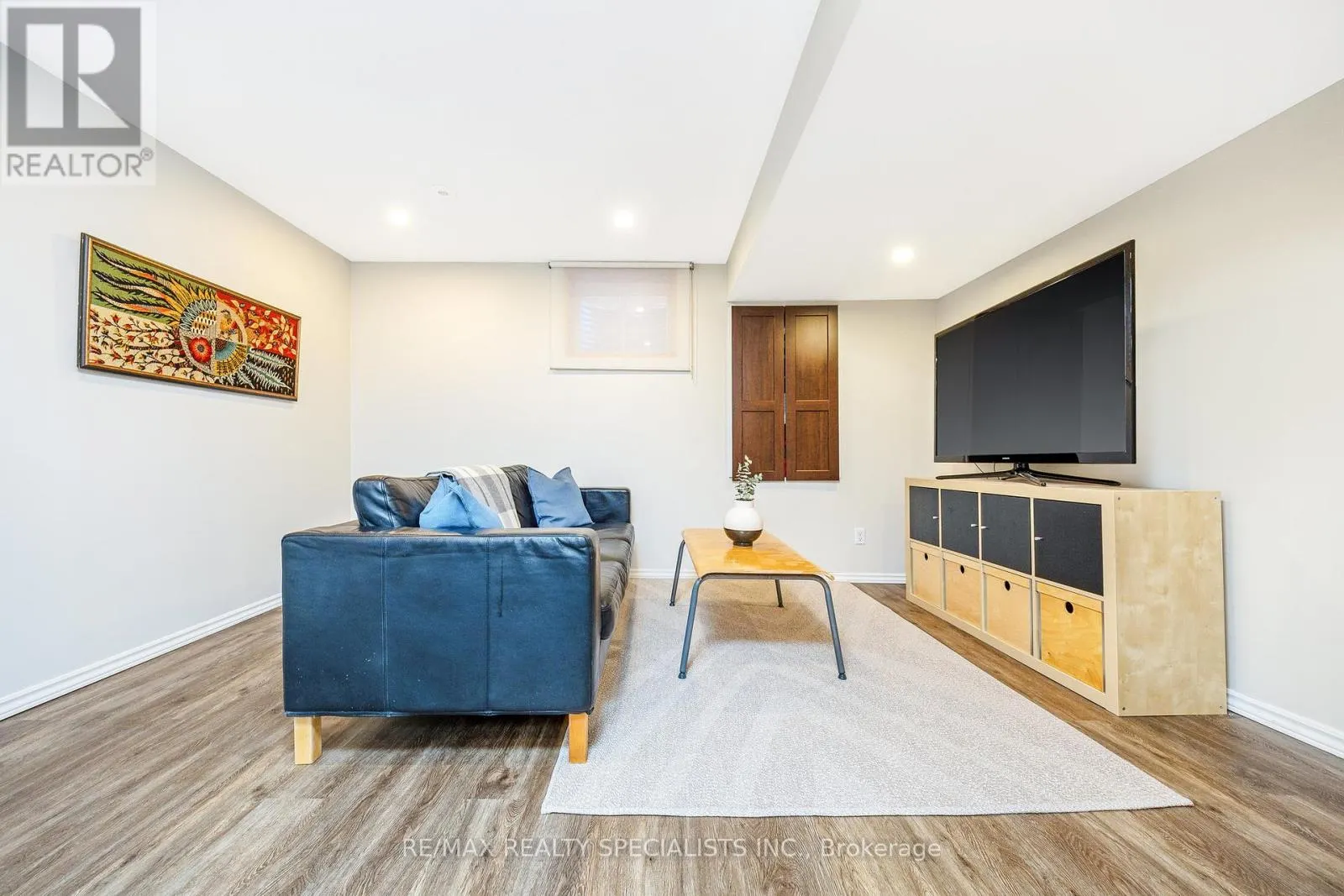 855 FOWLES COURT