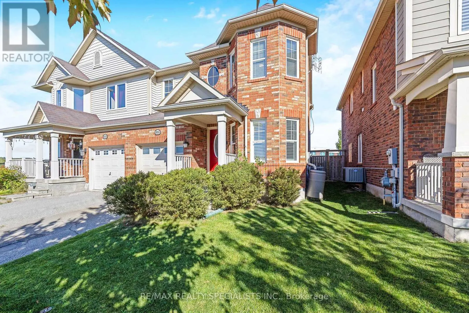 855 FOWLES COURT