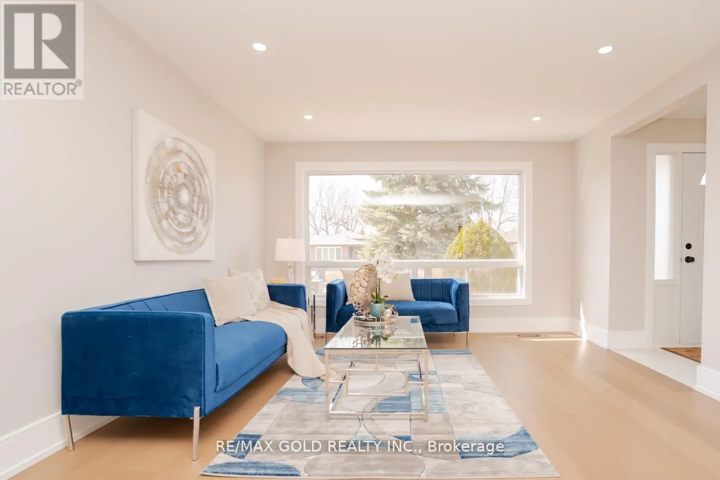 41 DANESBURY CRESCENT