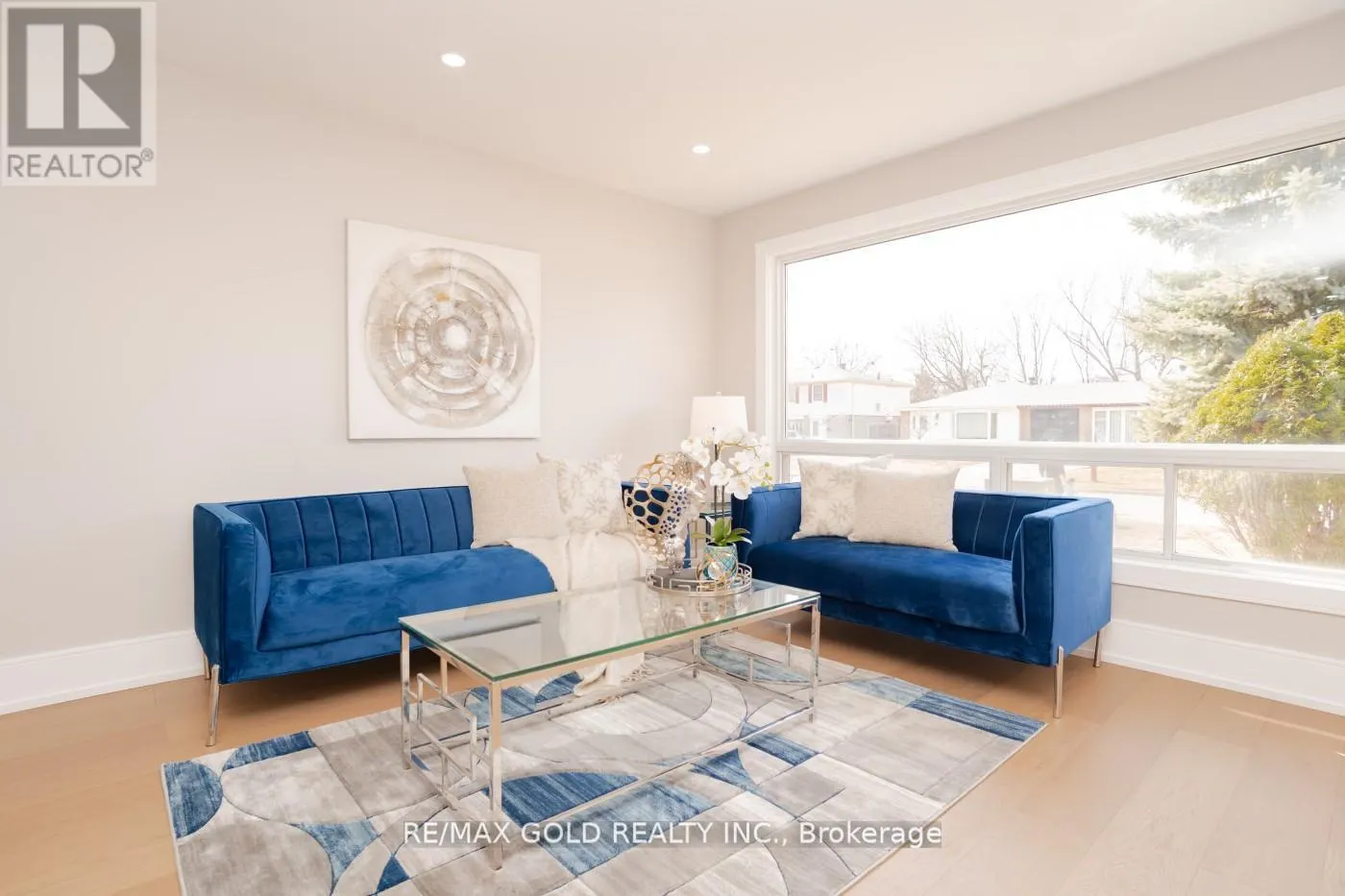 41 DANESBURY CRESCENT