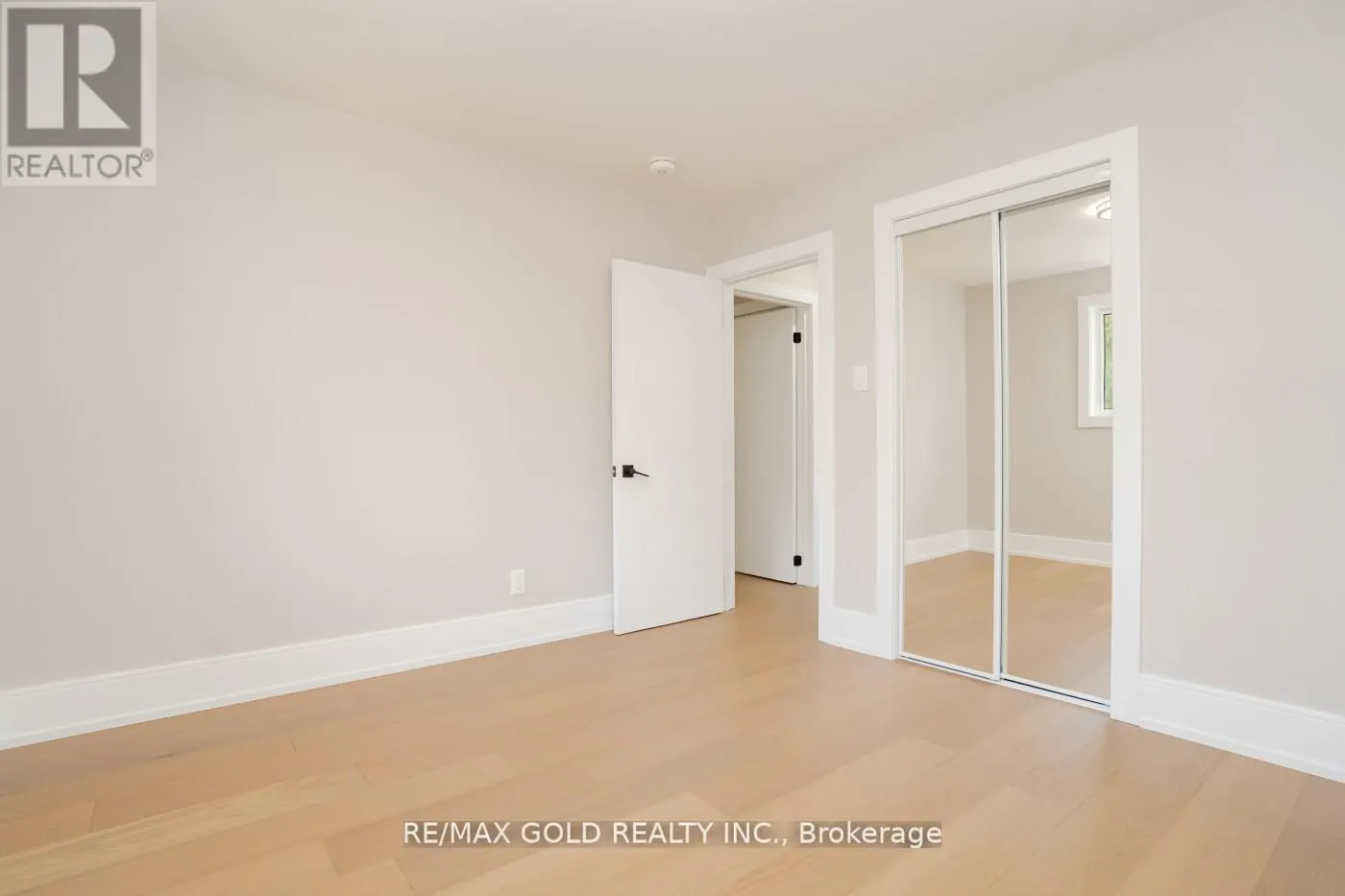 41 DANESBURY CRESCENT