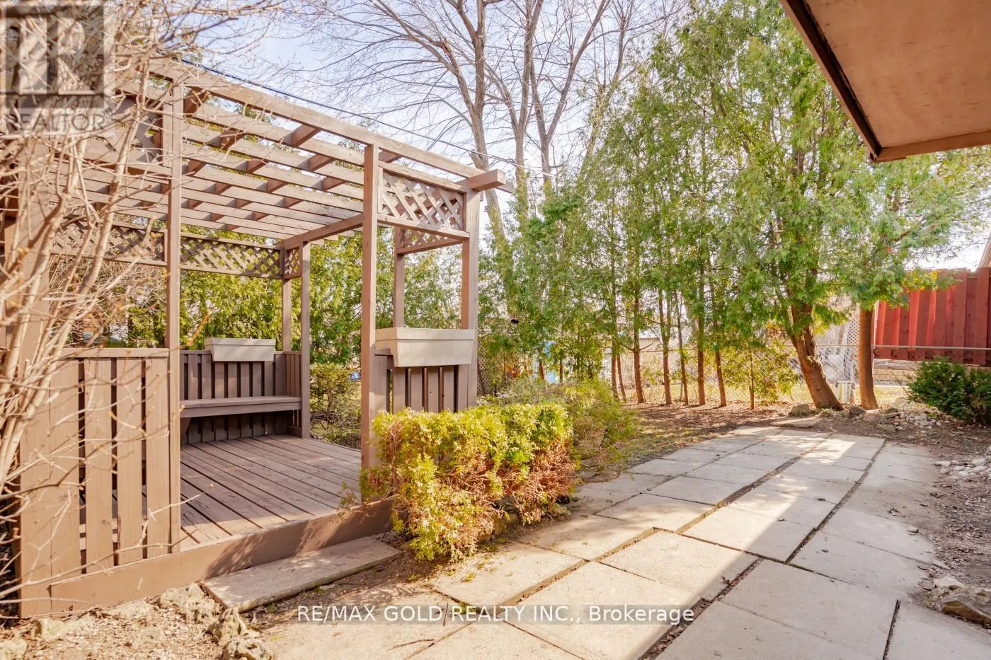 41 DANESBURY CRESCENT