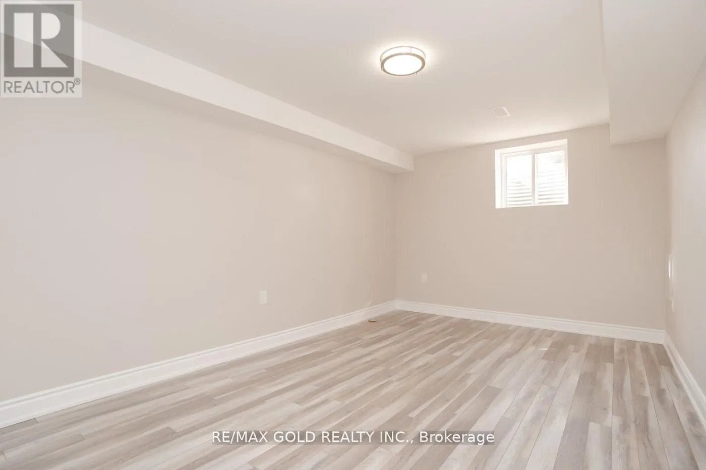 41 DANESBURY CRESCENT