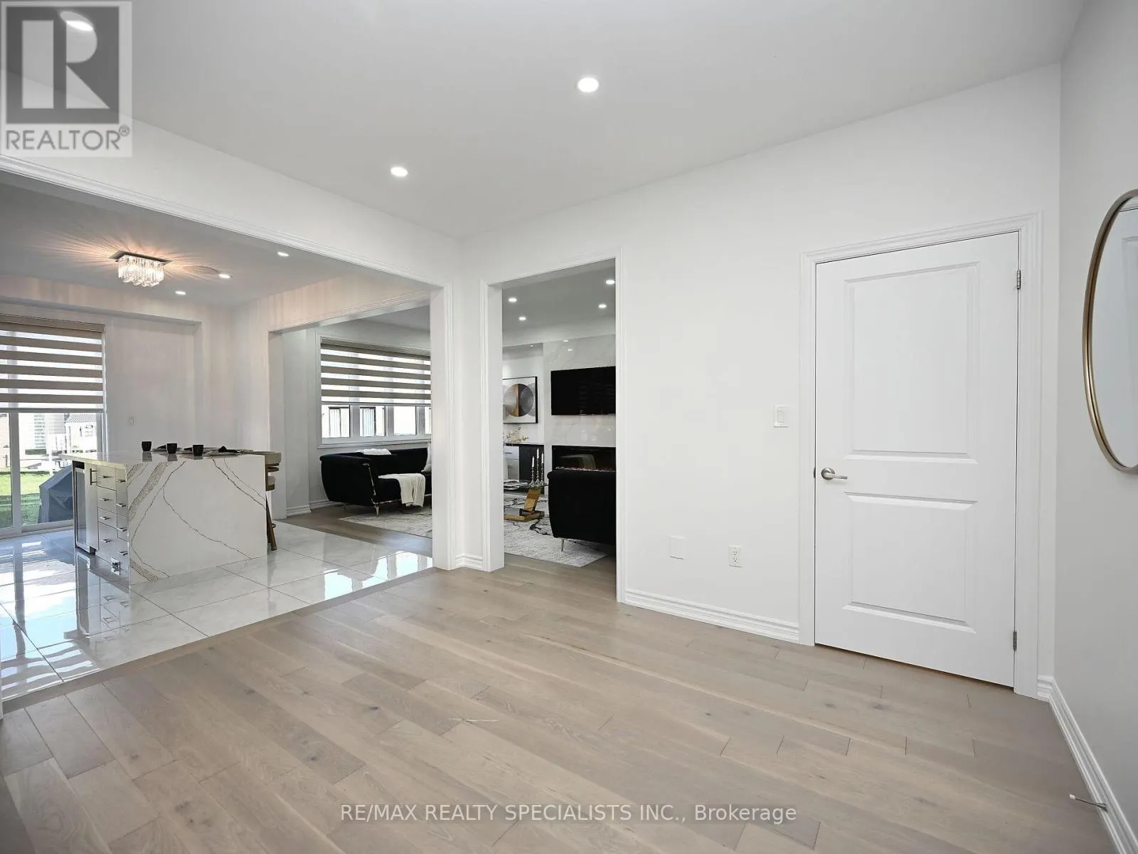 41 CALABRIA DRIVE