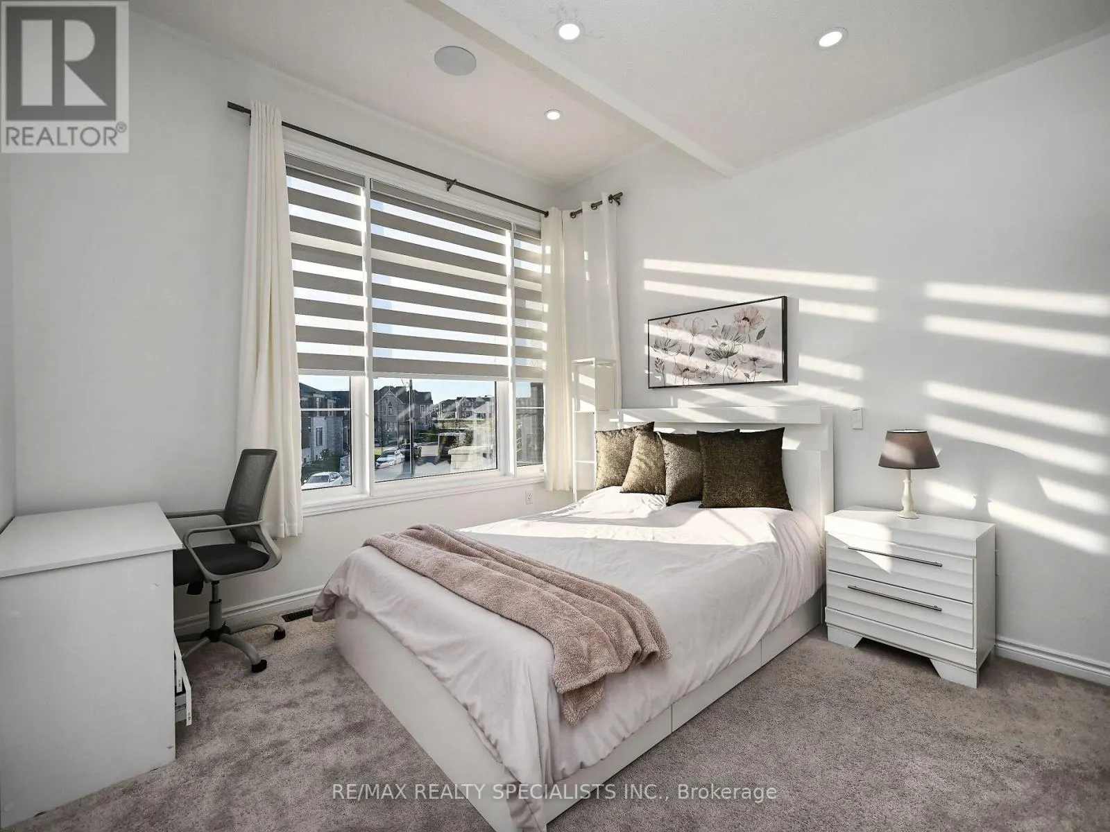 41 CALABRIA DRIVE