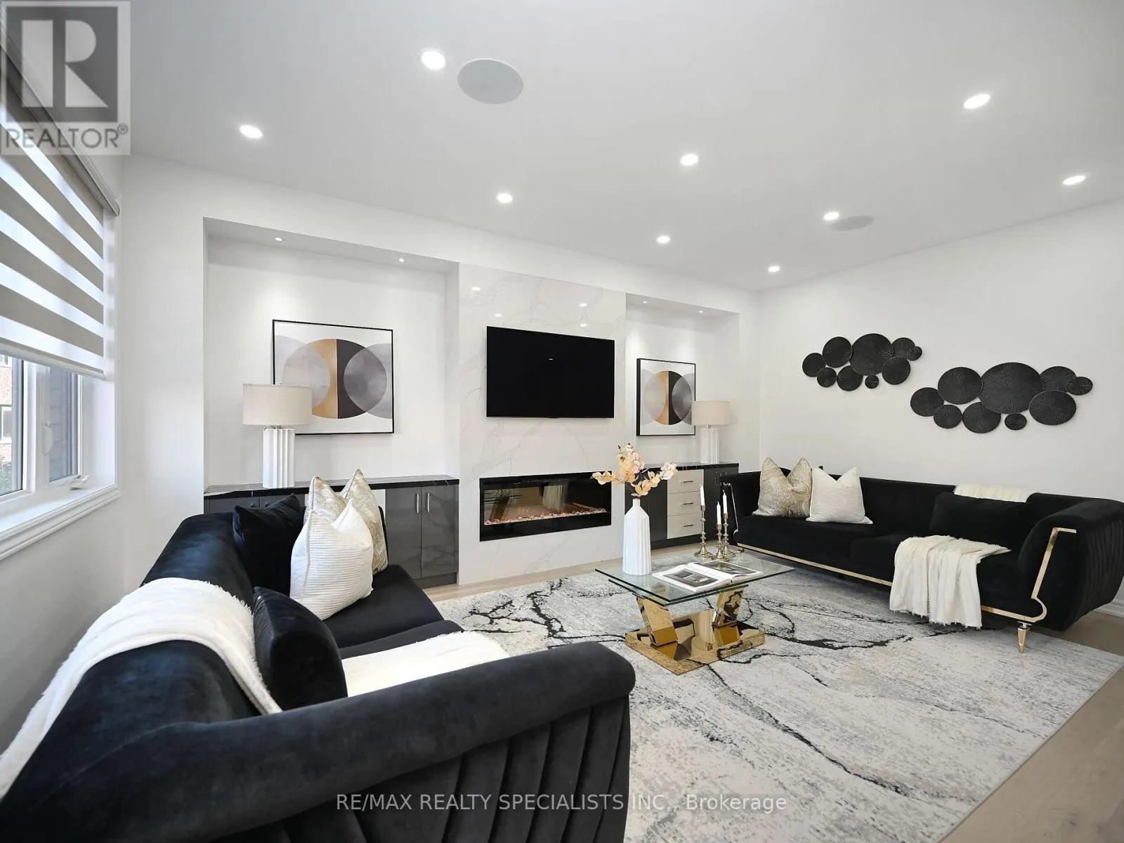 41 CALABRIA DRIVE