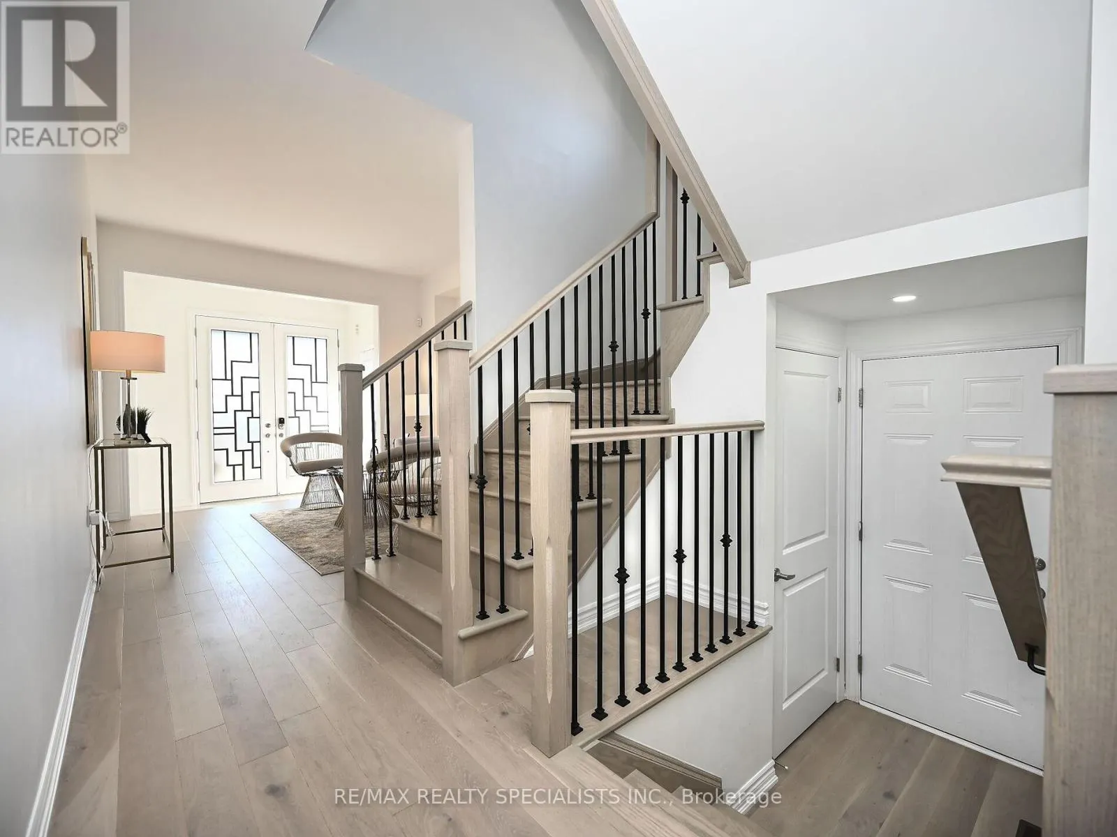 41 CALABRIA DRIVE