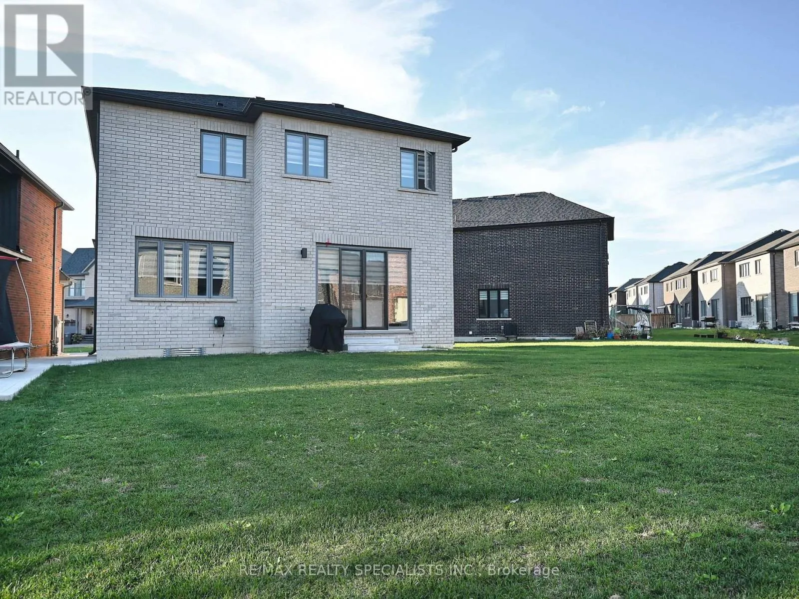 41 CALABRIA DRIVE
