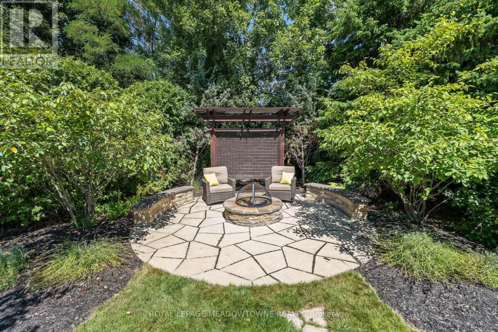 25 HILLSIDE DRIVE