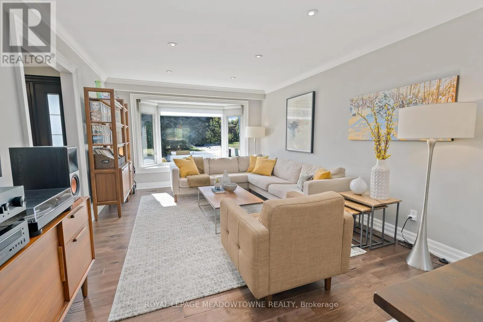 25 HILLSIDE DRIVE