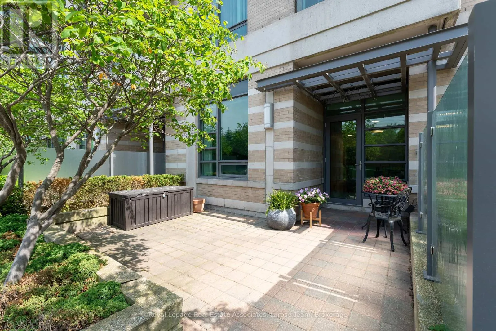 102 - 225 SHERWAY GARDENS ROAD
