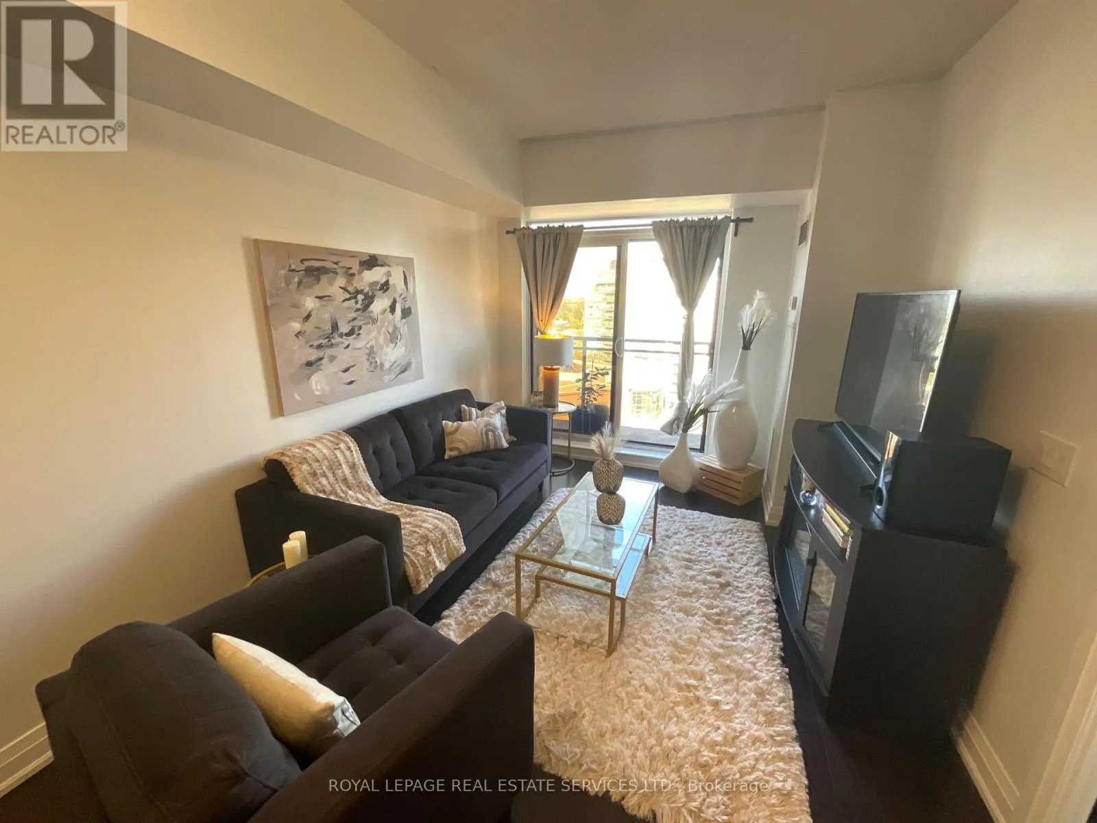 1203 - 55 DE BOERS DRIVE