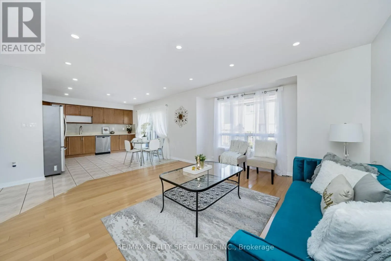 13 DEGRASSI COVE CIRCLE