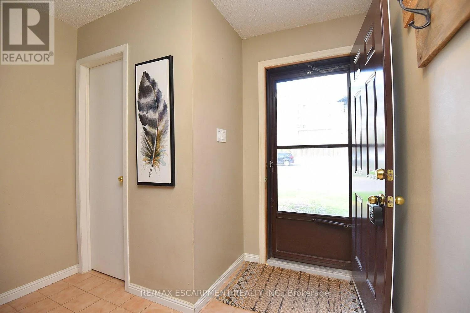1501 ESTER DRIVE
