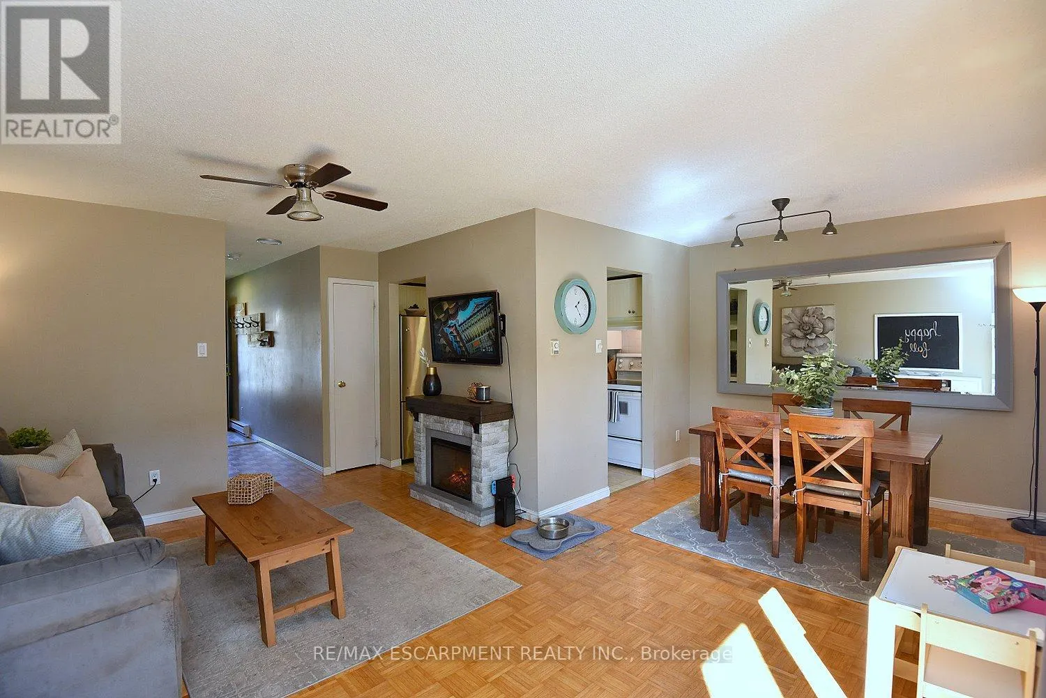 1501 ESTER DRIVE