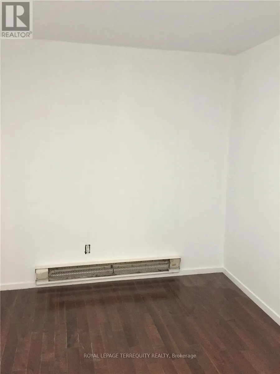2 - 2879 LAKE SHORE BOULEVARD W