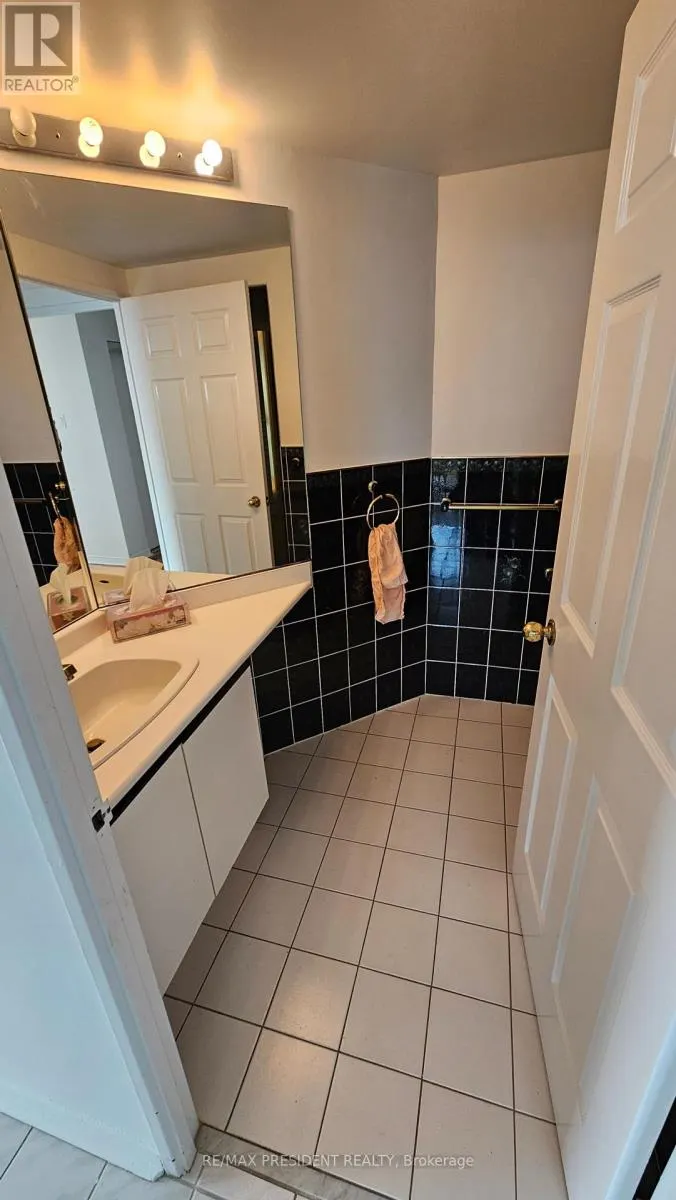 1103 - 2155 BURNHAMTHORPE ROAD W