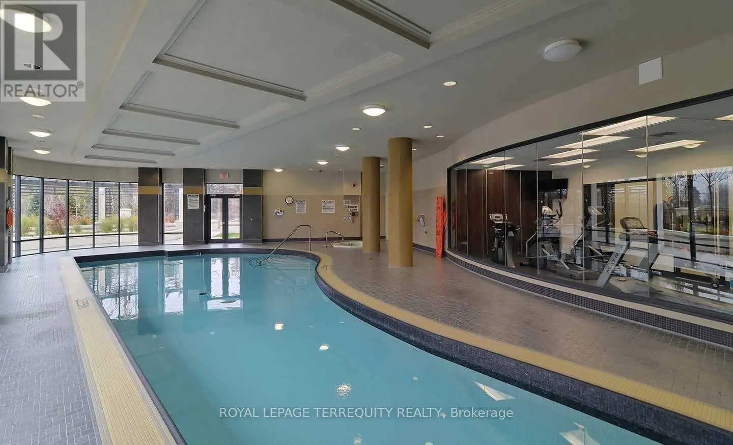 218 - 1135 ROYAL YORK ROAD