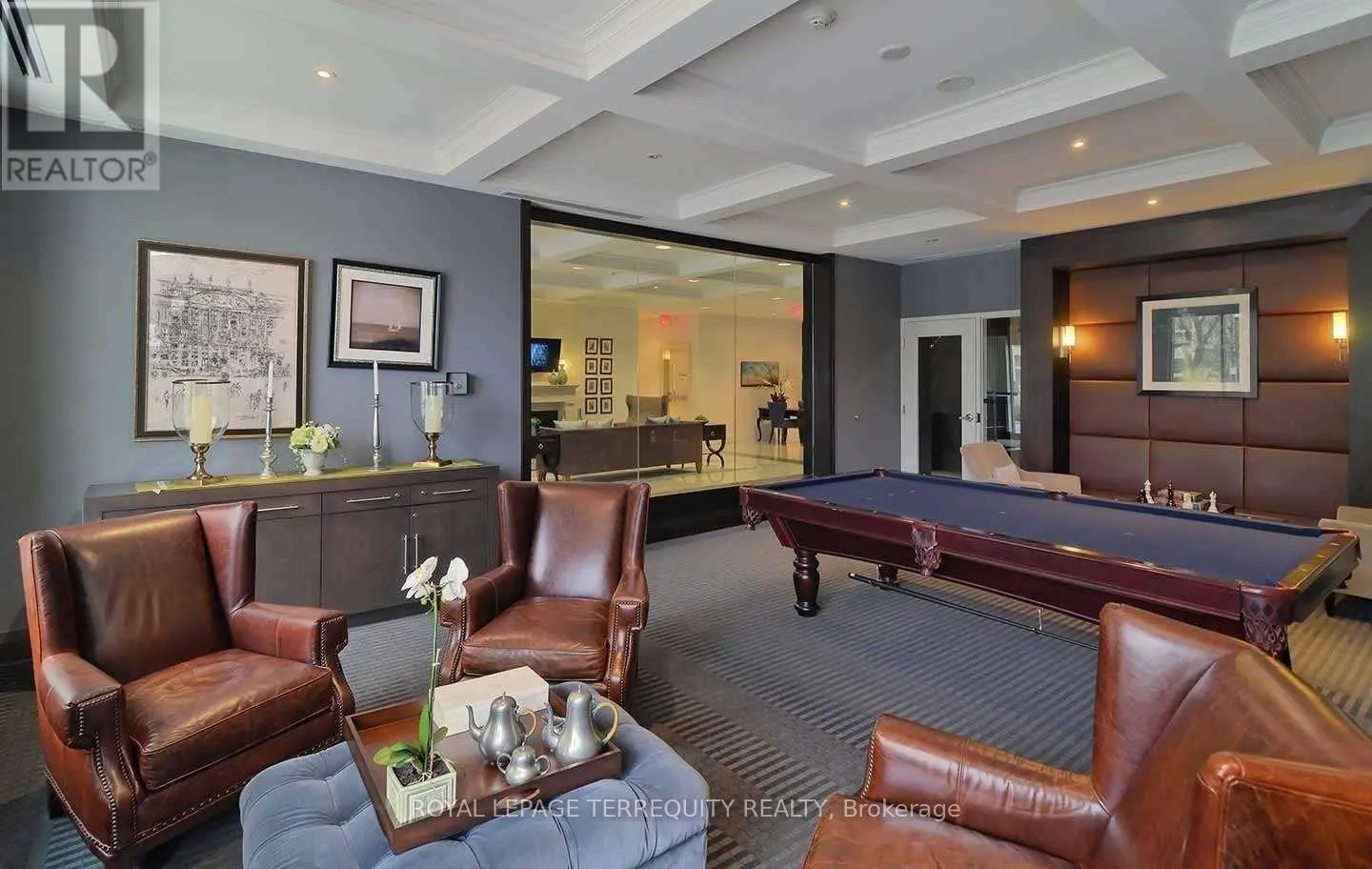 218 - 1135 ROYAL YORK ROAD