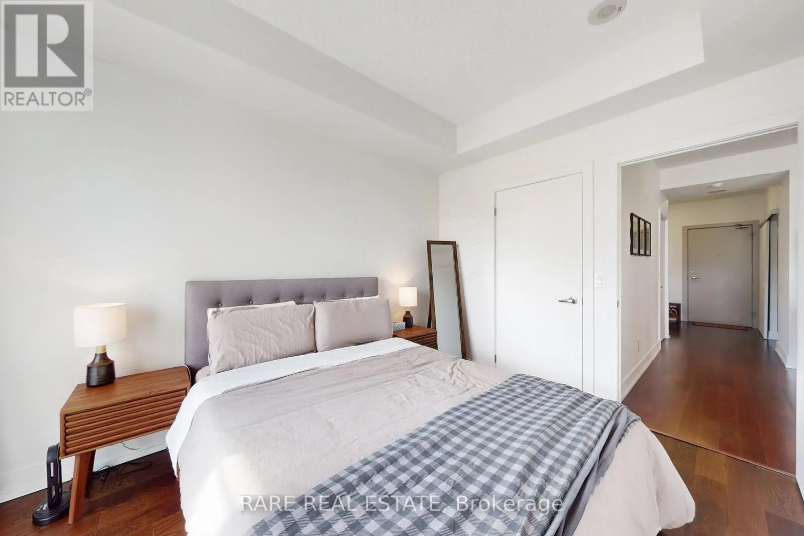 402 - 1638 BLOOR STREET W