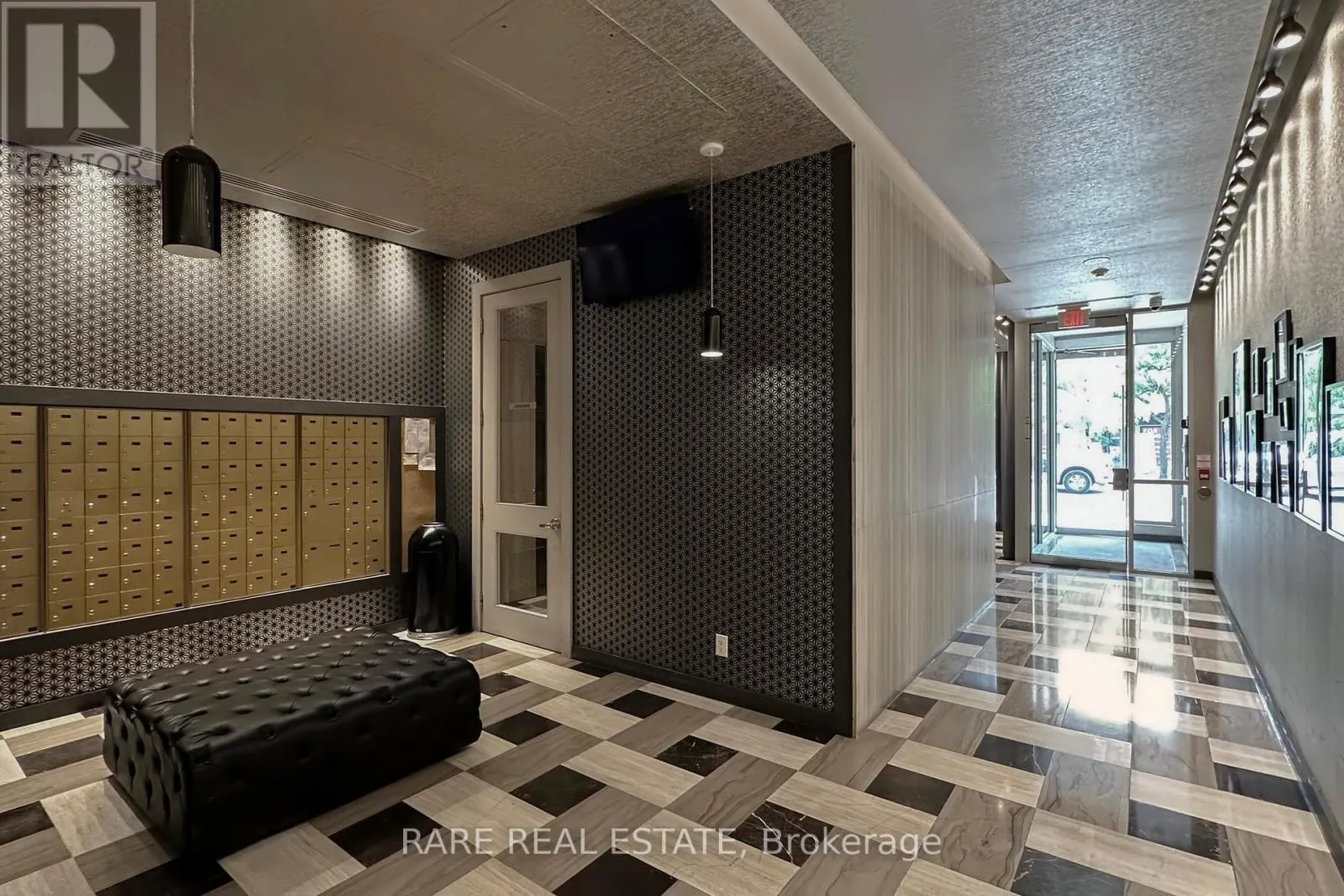 402 - 1638 BLOOR STREET W