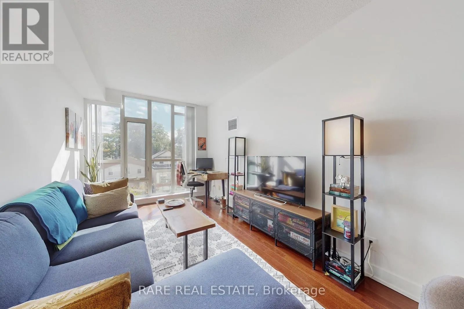 402 - 1638 BLOOR STREET W