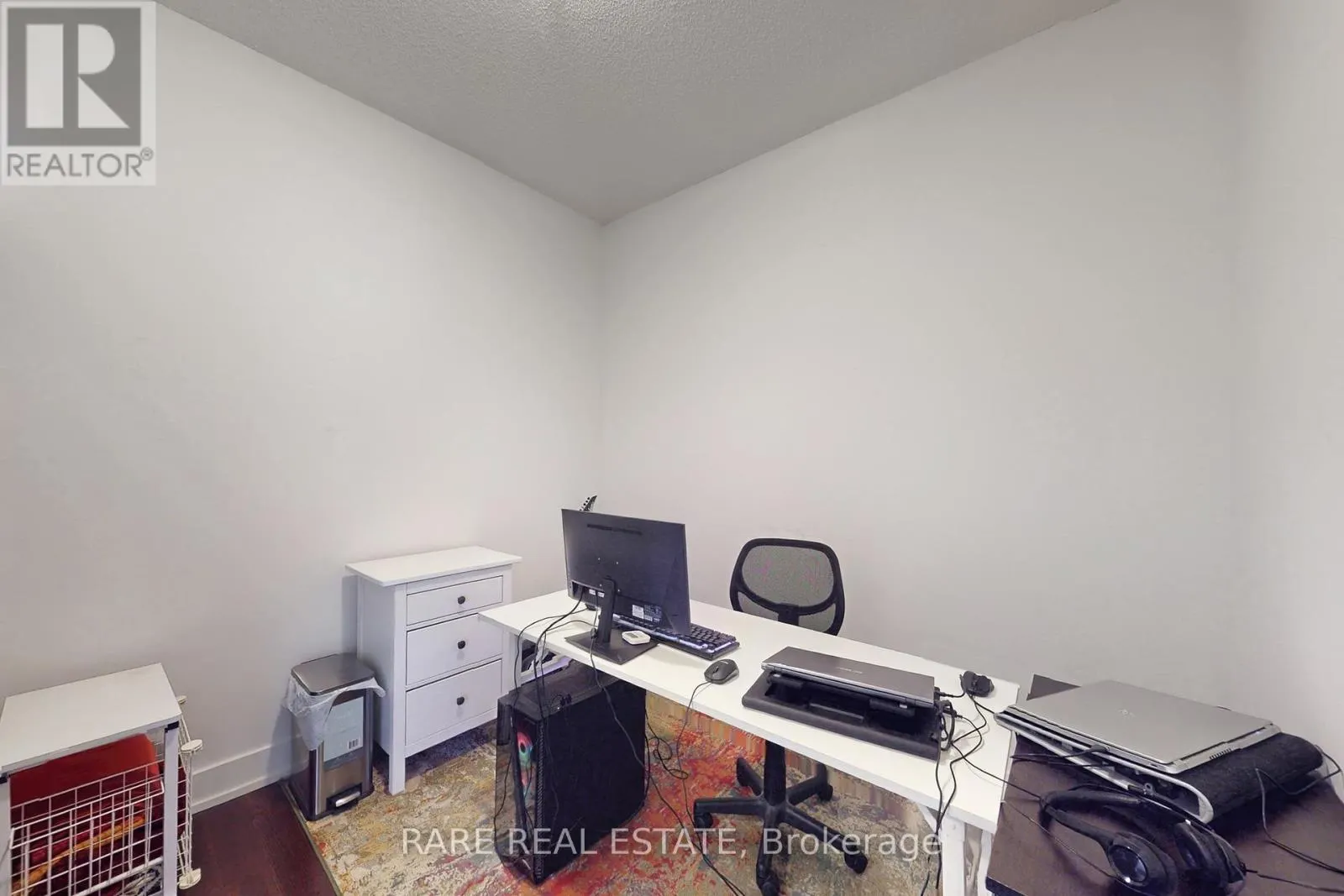 402 - 1638 BLOOR STREET W