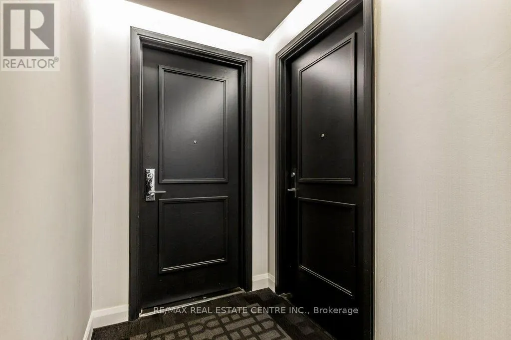 1712 - 90 PARKLAWN ROAD