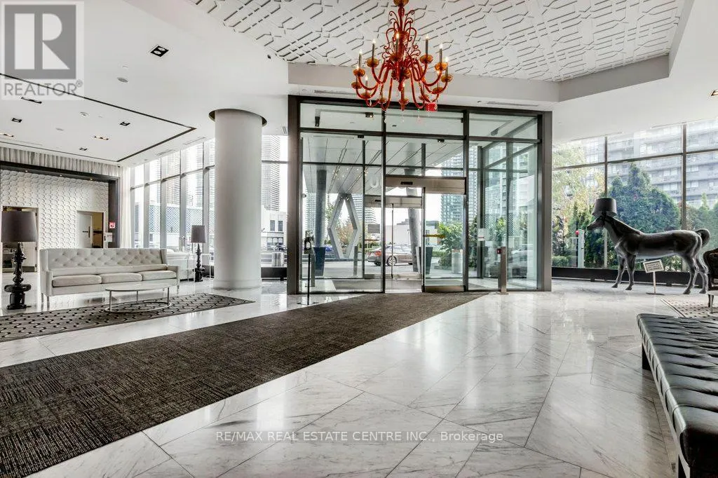 1712 - 90 PARKLAWN ROAD