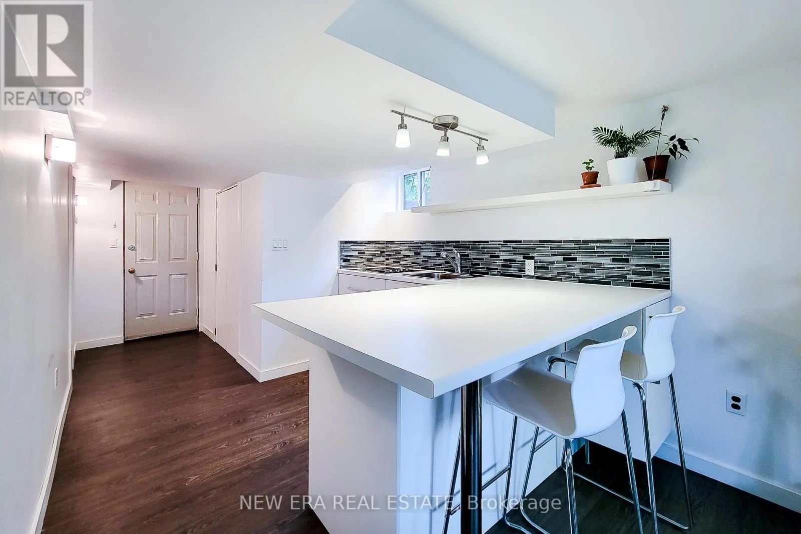 5322 WINDERMERE DRIVE