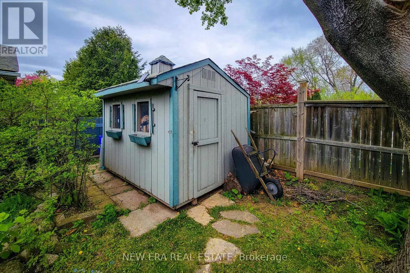 5322 WINDERMERE DRIVE