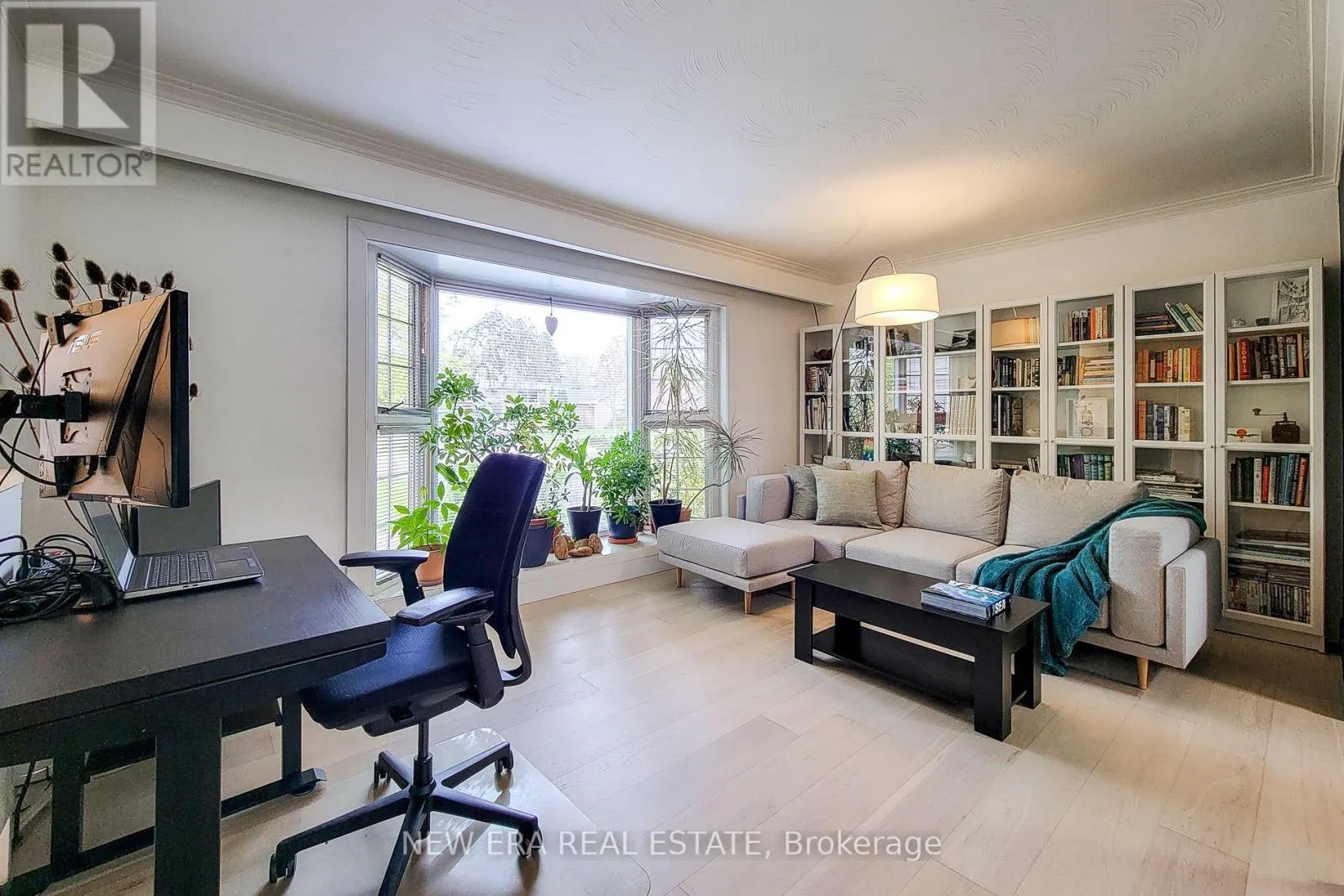 5322 WINDERMERE DRIVE