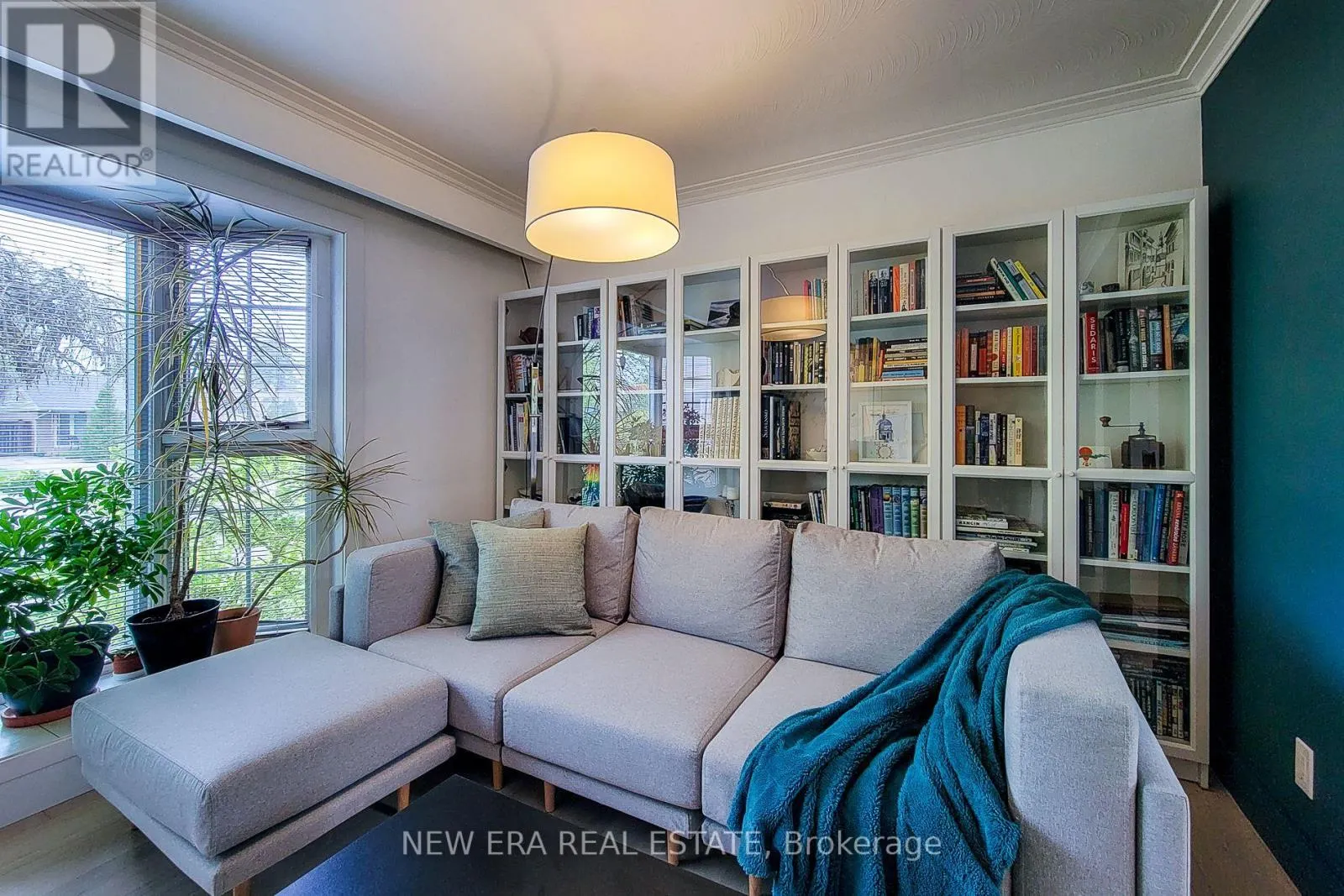 5322 WINDERMERE DRIVE