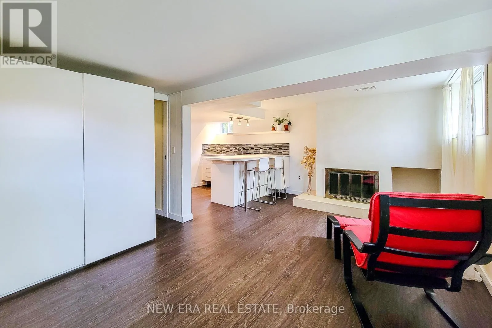 5322 WINDERMERE DRIVE