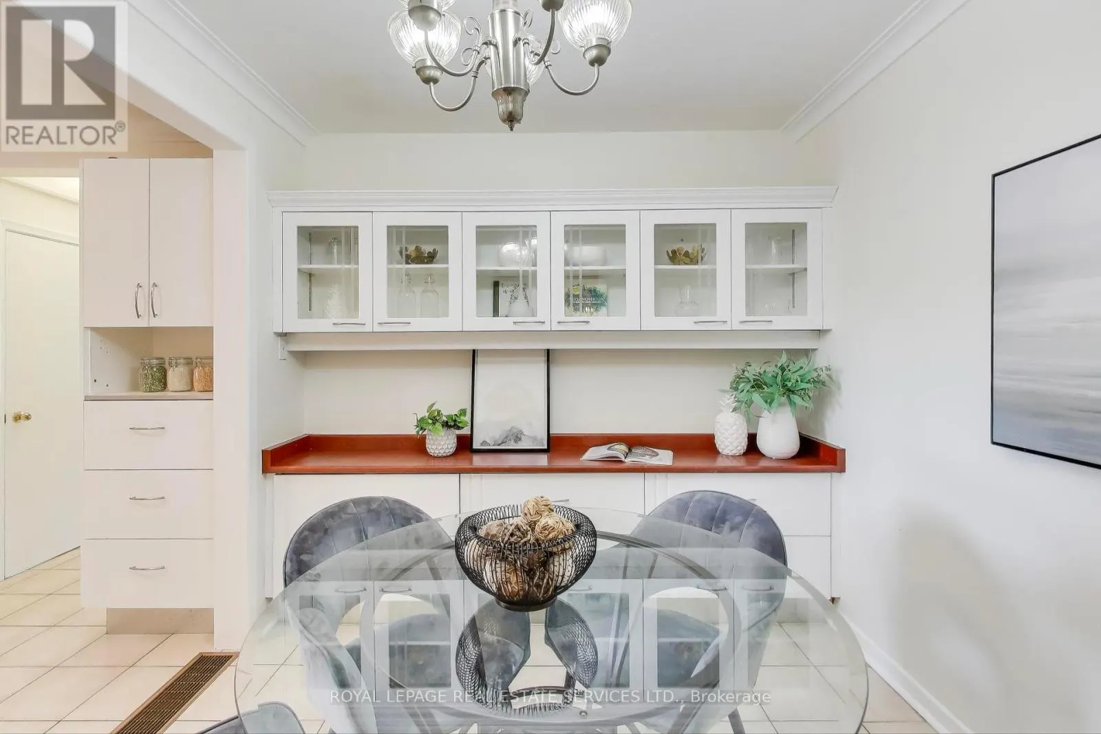 135 GILTSPUR DRIVE