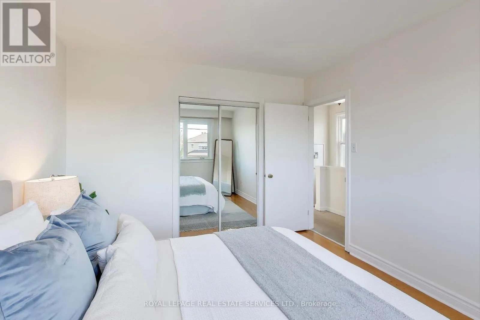 135 GILTSPUR DRIVE