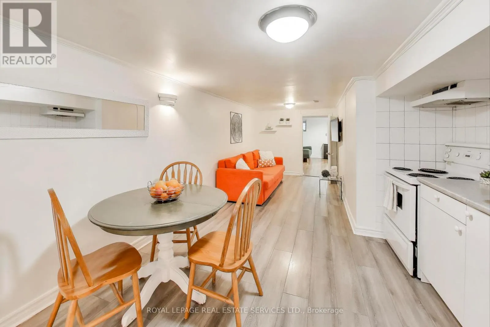 135 GILTSPUR DRIVE