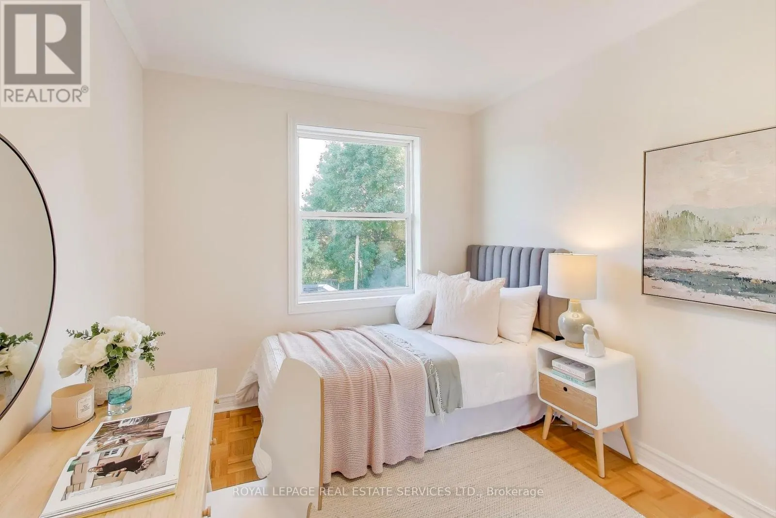 135 GILTSPUR DRIVE