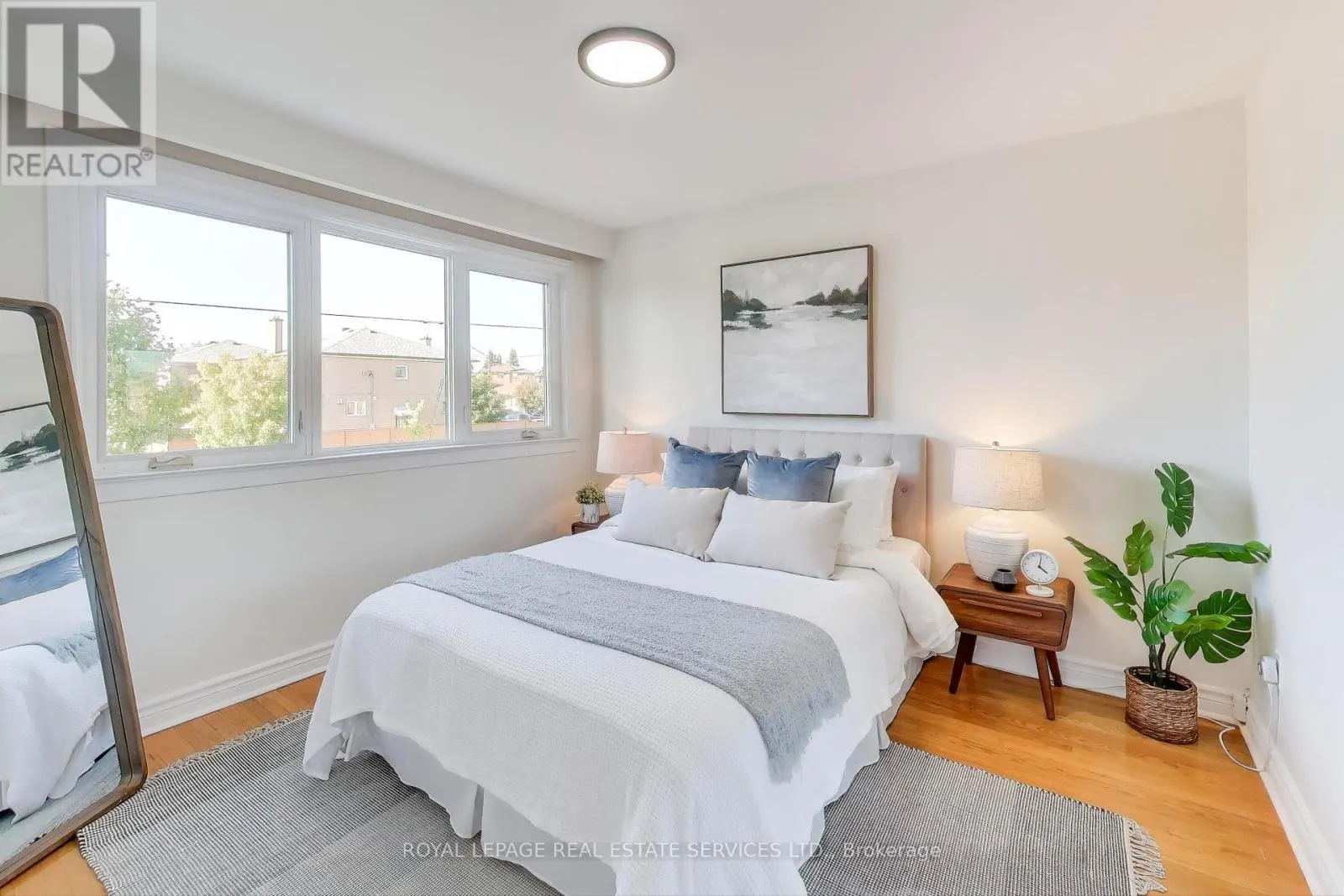 135 GILTSPUR DRIVE