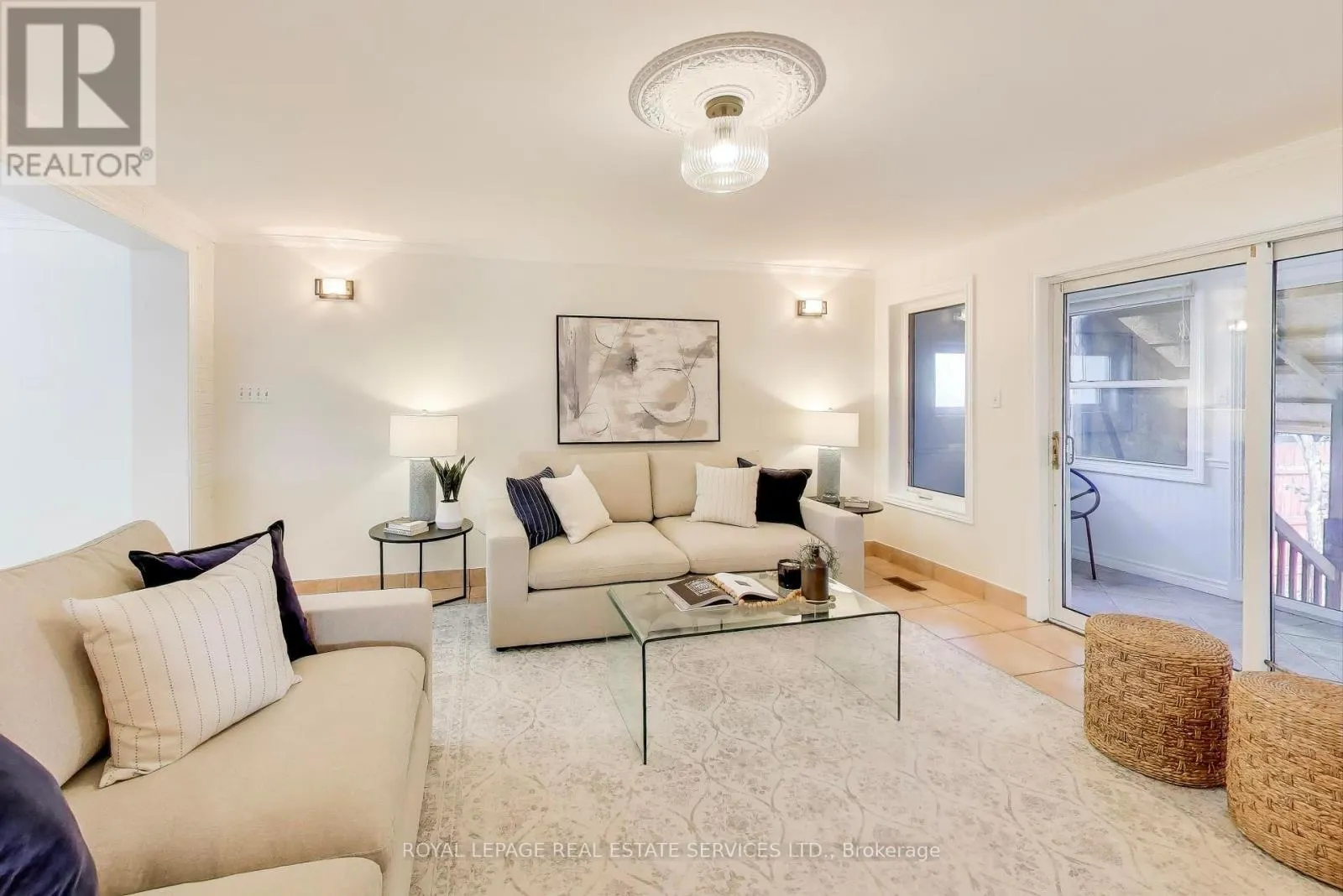 135 GILTSPUR DRIVE