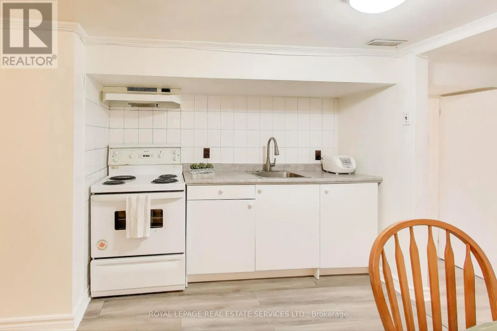 135 GILTSPUR DRIVE