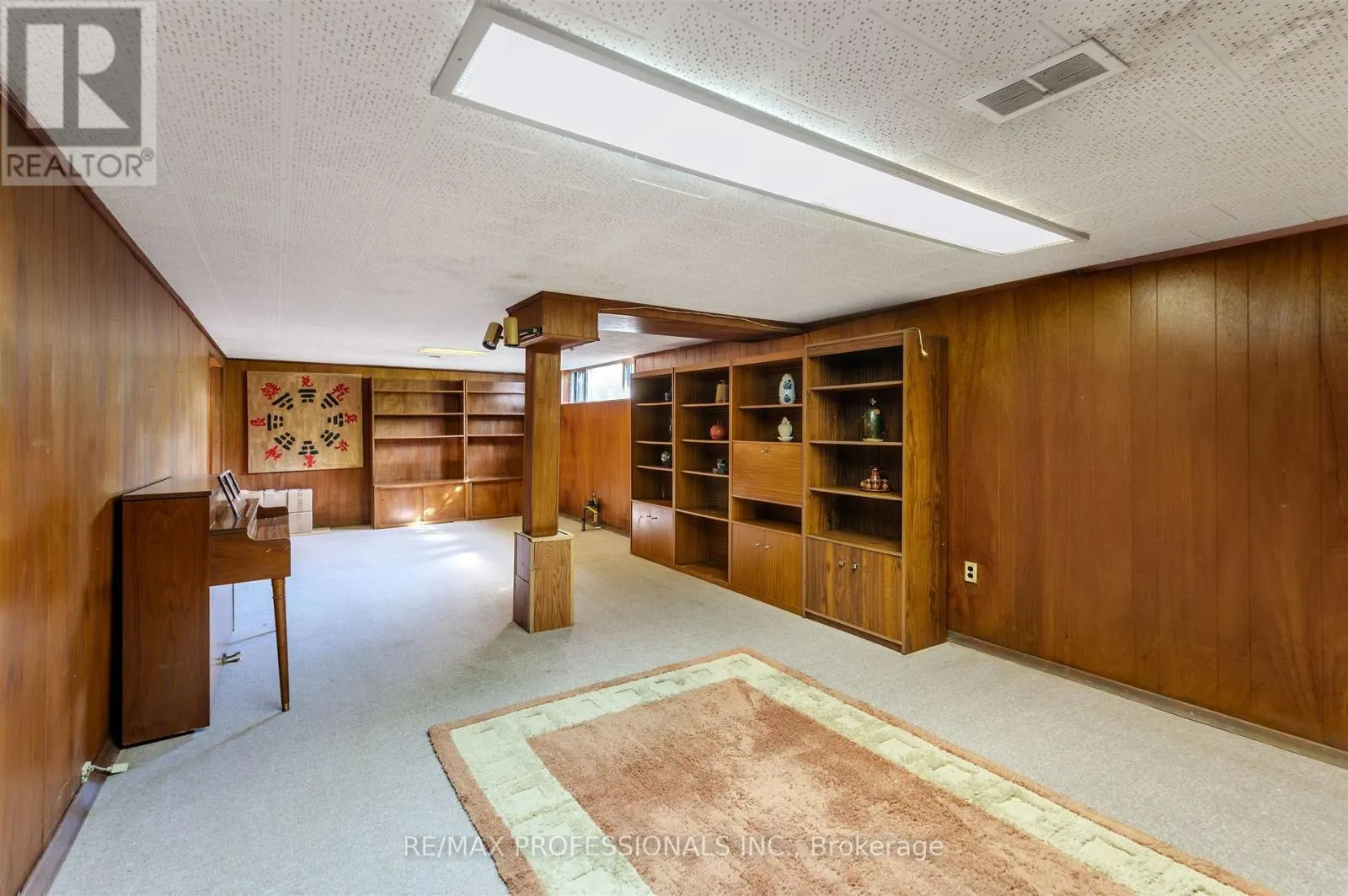 98 AMBLESIDE AVENUE