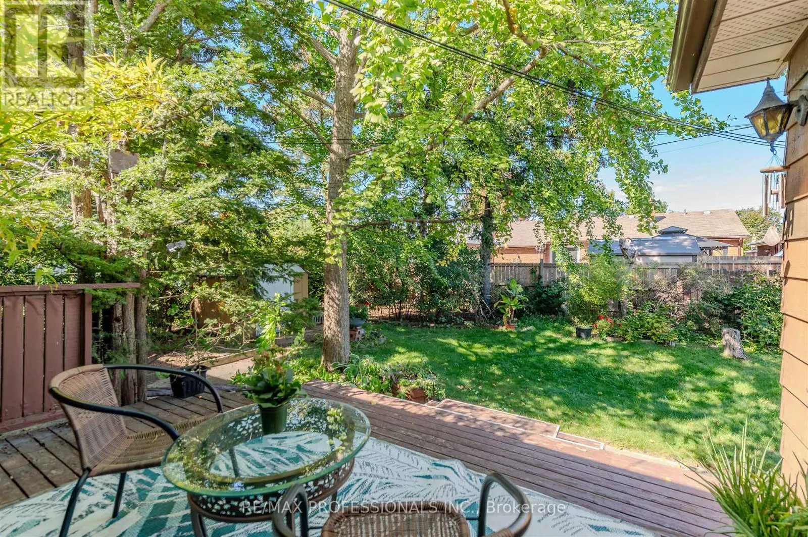 98 AMBLESIDE AVENUE