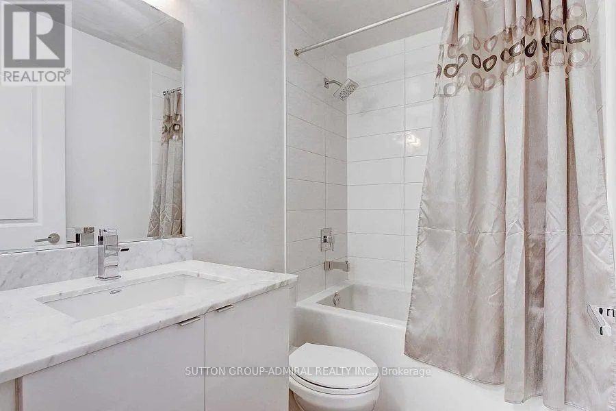 306B - 60 ANNIE CRAIG DRIVE