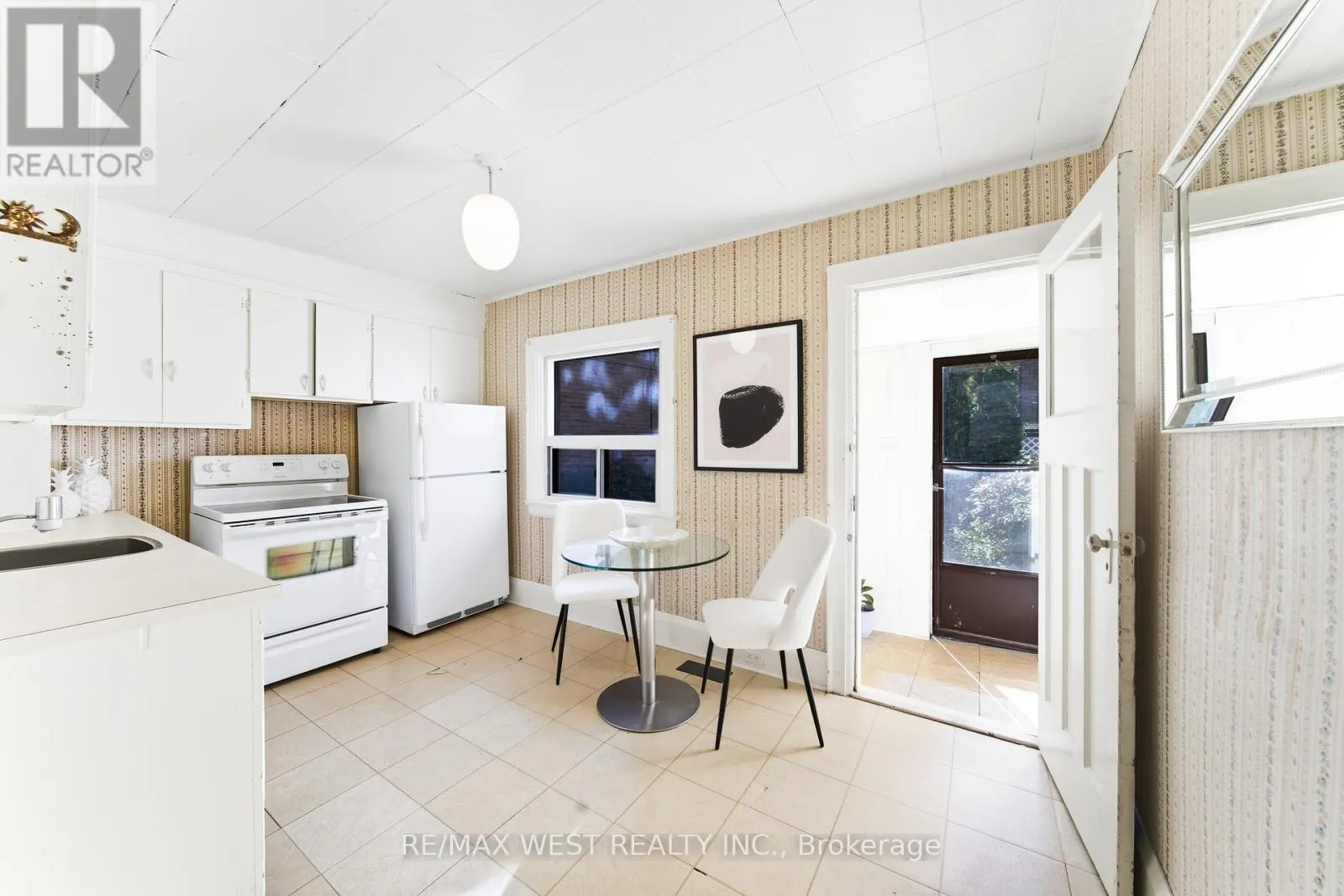 45 DEFOREST ROAD