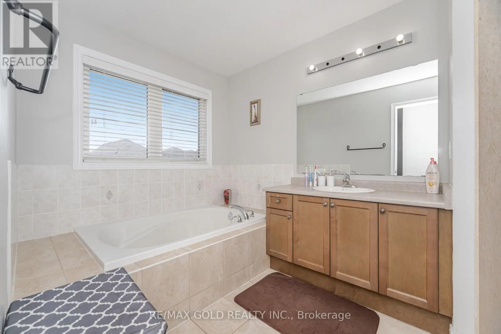 262 THORNDALE ROAD